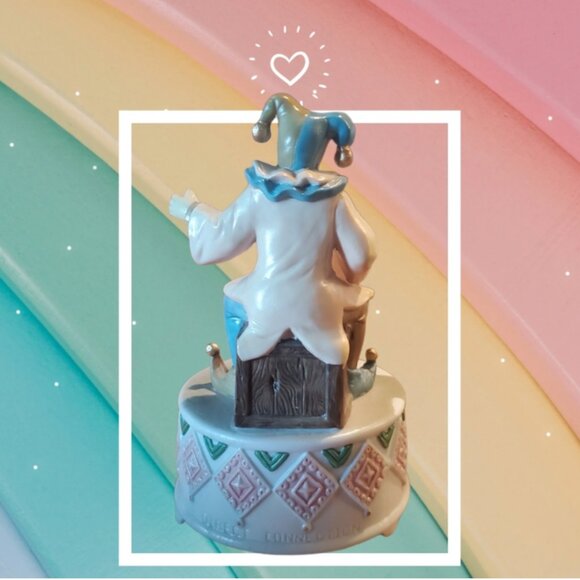 "It's A Small World" Porcelain Clown figurine Music Box - Picture 2 of 5